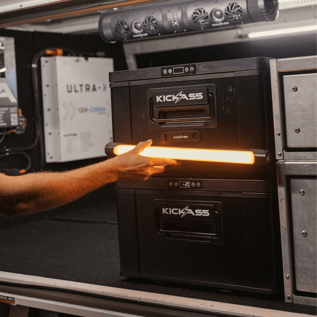 KickAss ULTRA BRIGHT 48cm Magnetic Light Bar & Torch