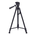 KickAss Projector Bundle with 100" Eyelet Screen, Tripod & Case