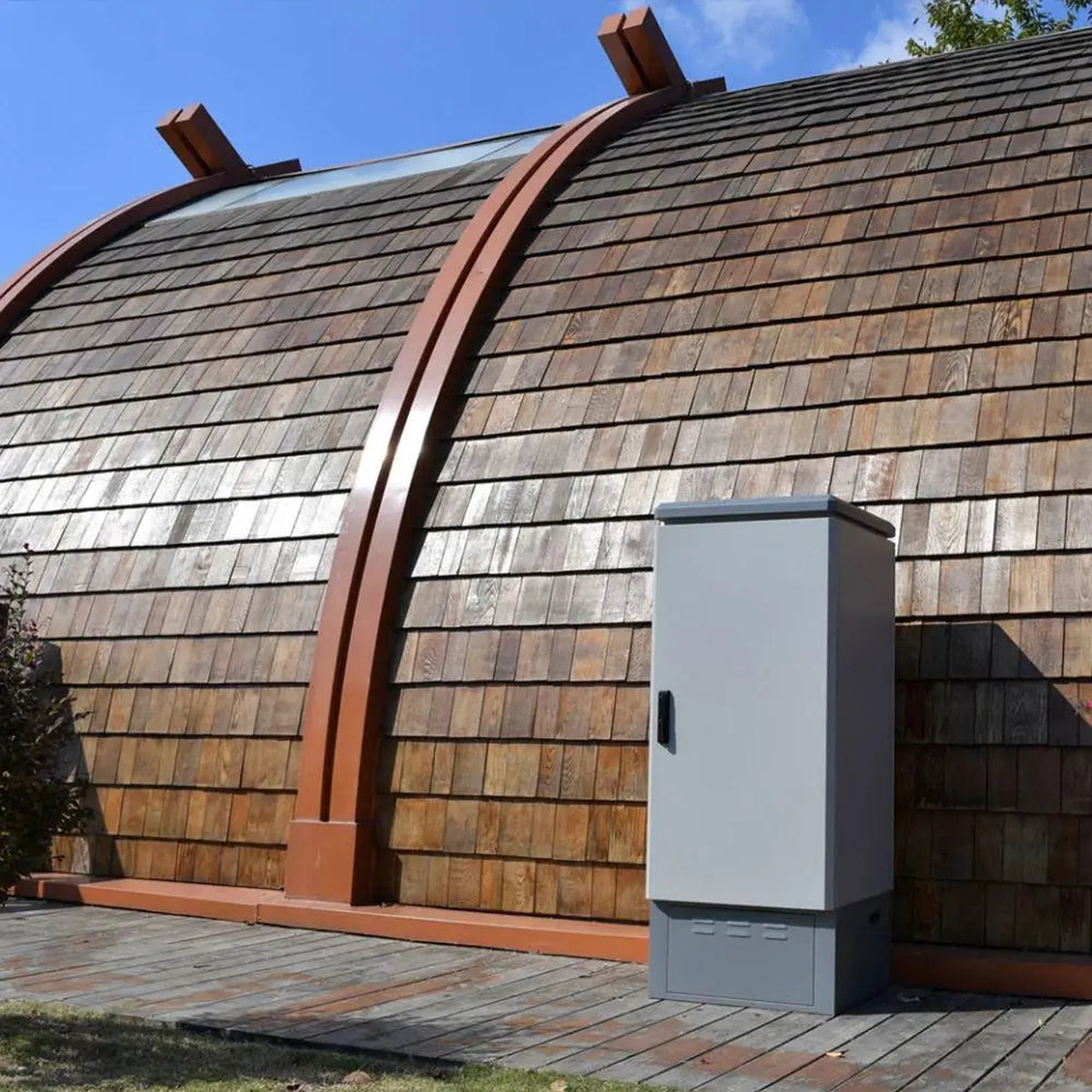 Outdoor IP65 Lithium Battery Cabinet for Pylontech | Voltacon