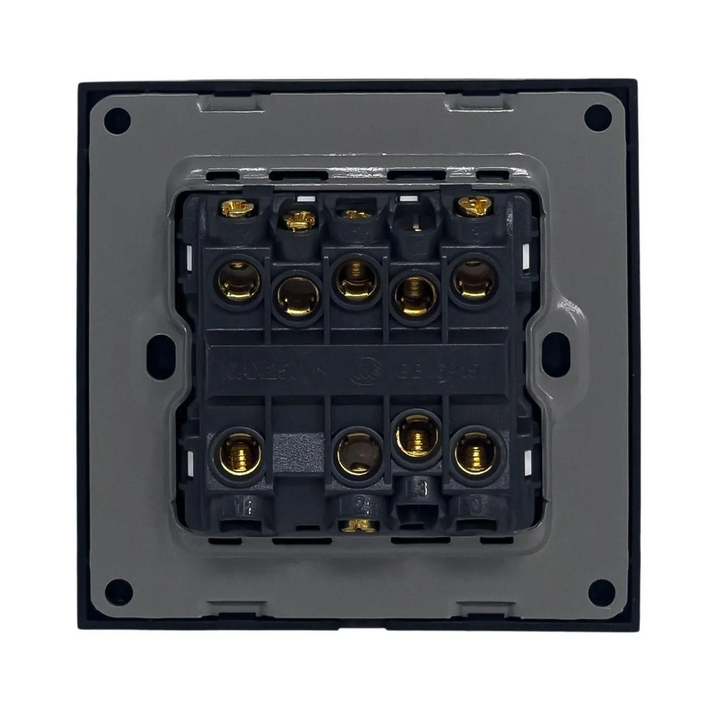 16AX 3-Gang 2-Way Light Switch Black | Ledison