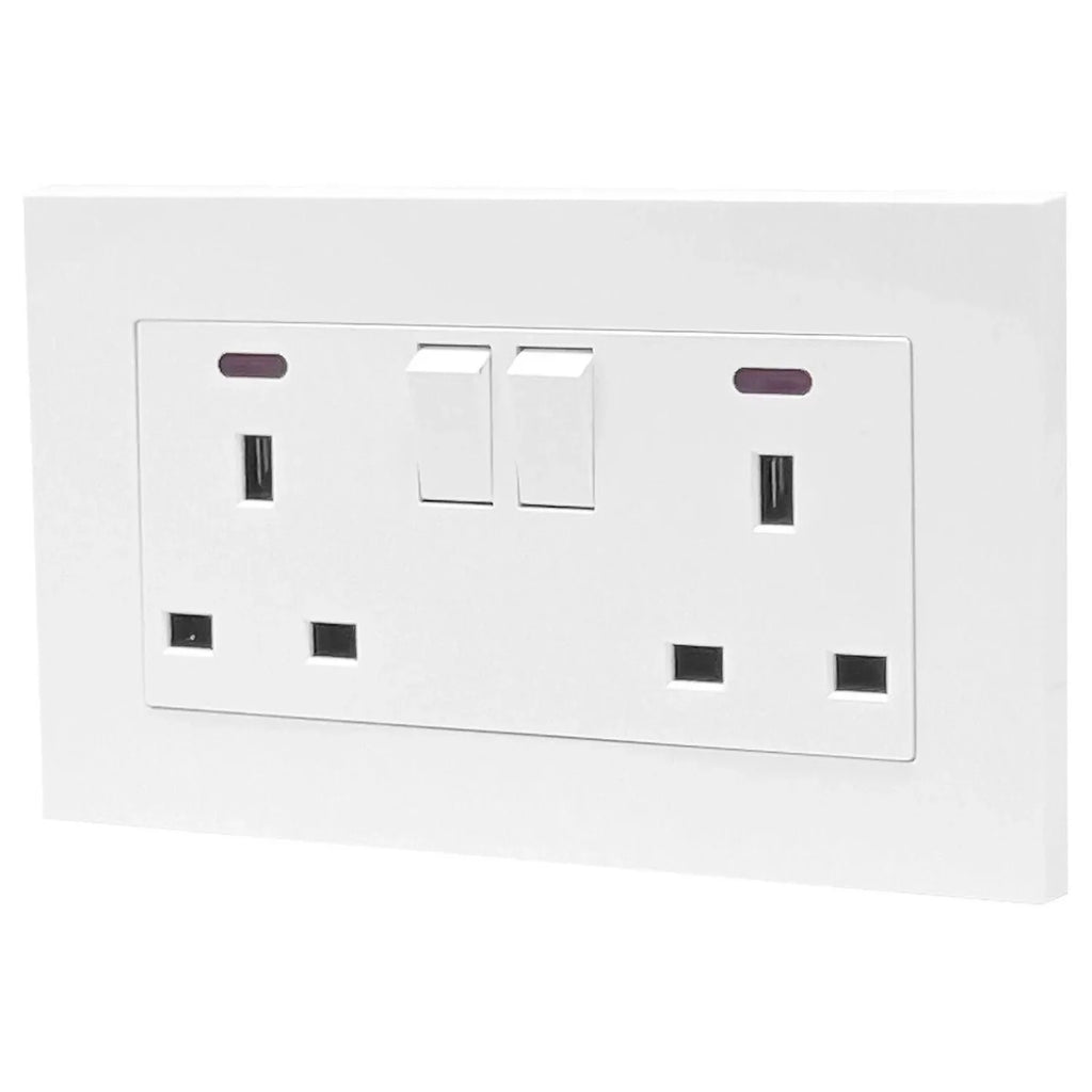 13A 2 Gang Switched Socket White | Ledison