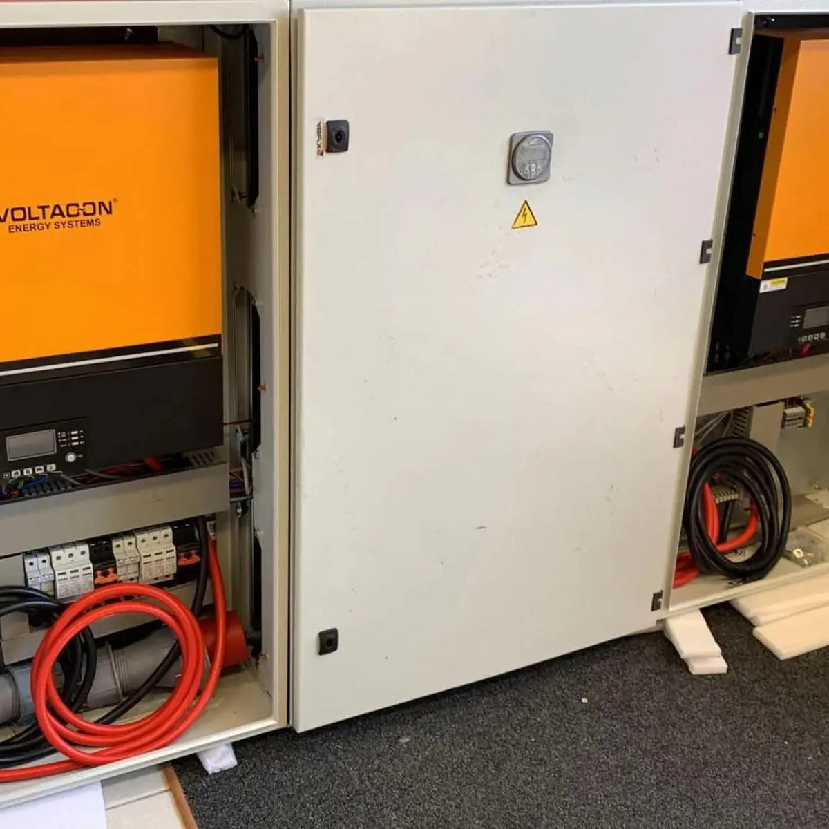 Triple Silent Off-Grid Power Cabinet 15kW/24kW | Conversol MAX