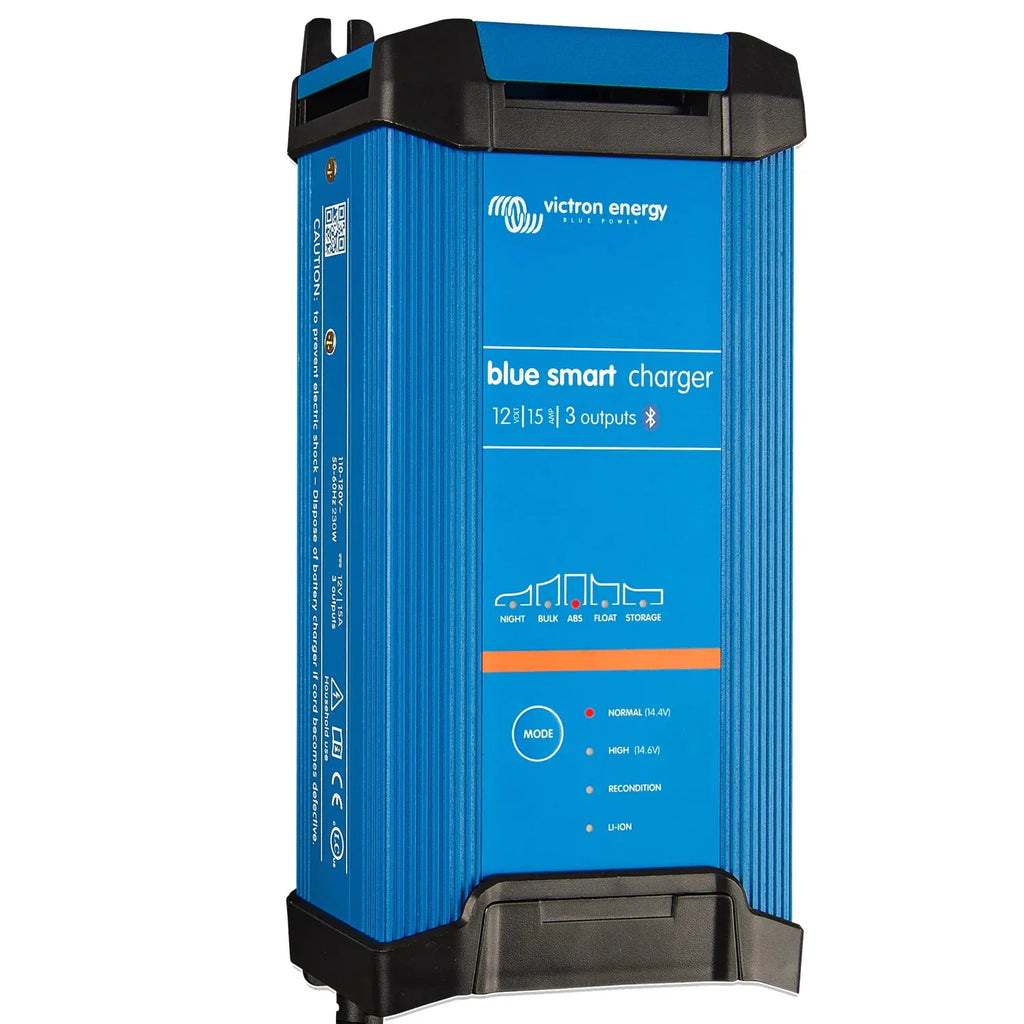 Victron Blue Smart IP22 Charger 12/15(3) 230V CEE 7/7 | BPC121544002