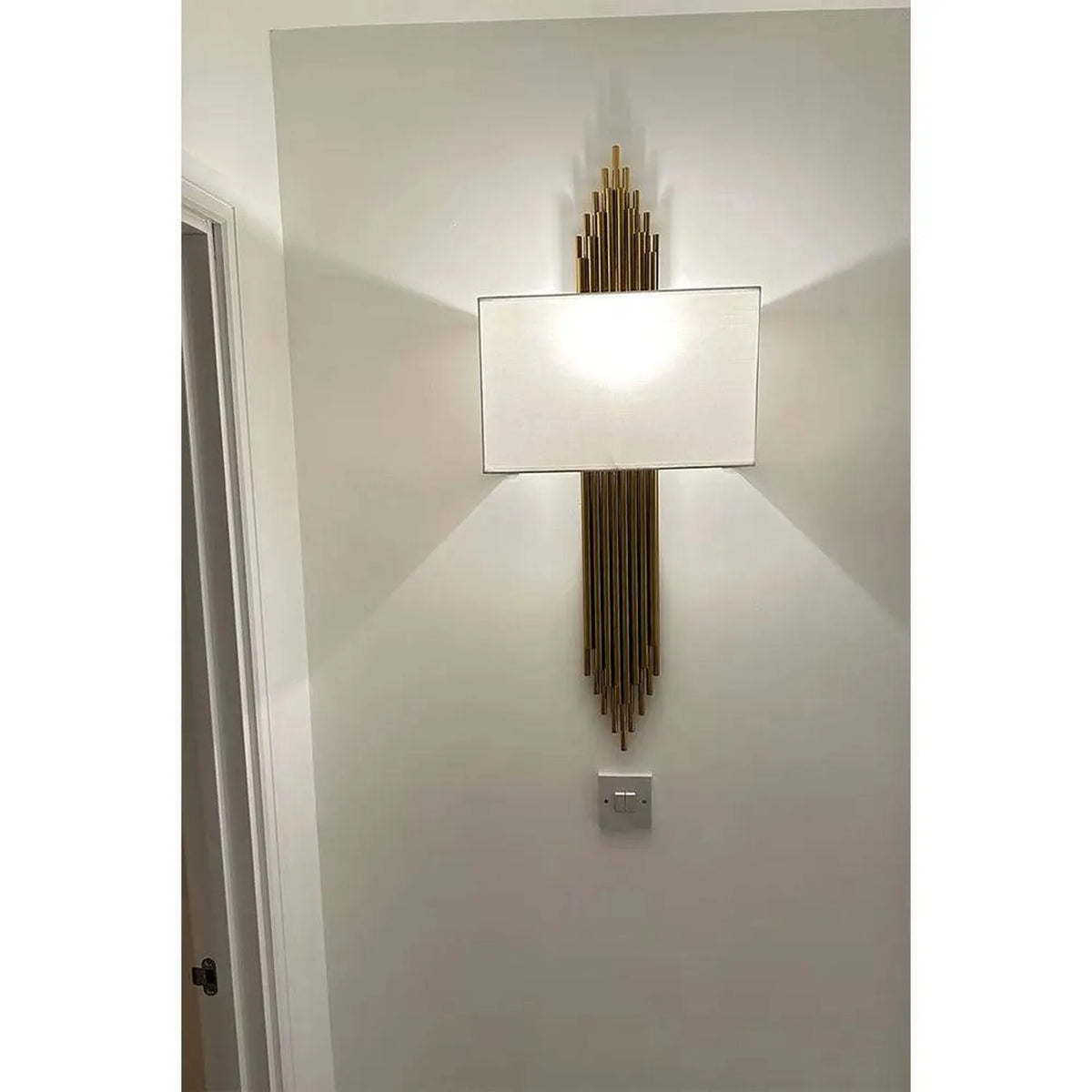 Lavenham Wall Light Gold Finish 6W LED Bulb Dimmable | Ledison