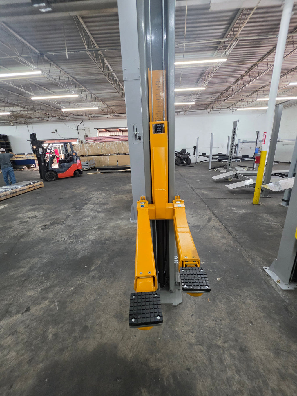 Triumph 11,000lb Capacity Overhead Two Post Lift - NTO-11A