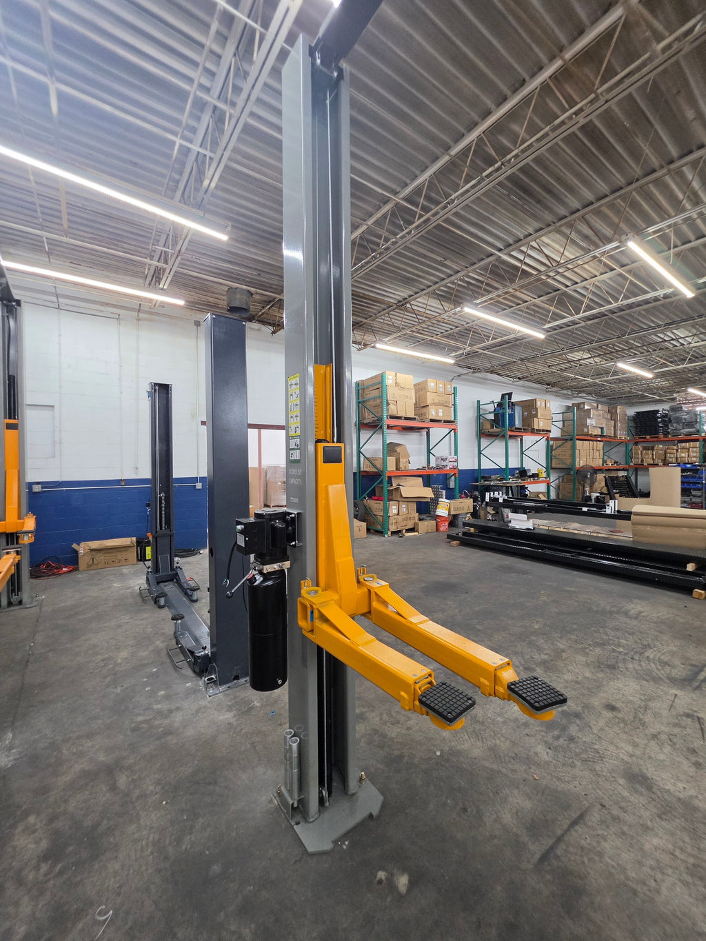 Triumph 11,000lb Capacity Overhead Two Post Lift - NTO-11A