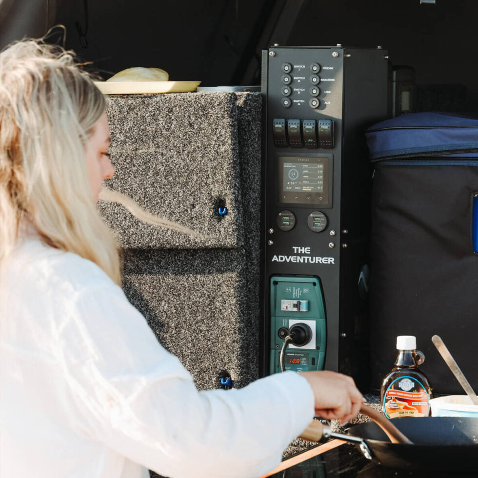 Enerdrive Left-hand 40AC 40DC 2000X + Simarine SCQ50 Adventurer Canopy Power System