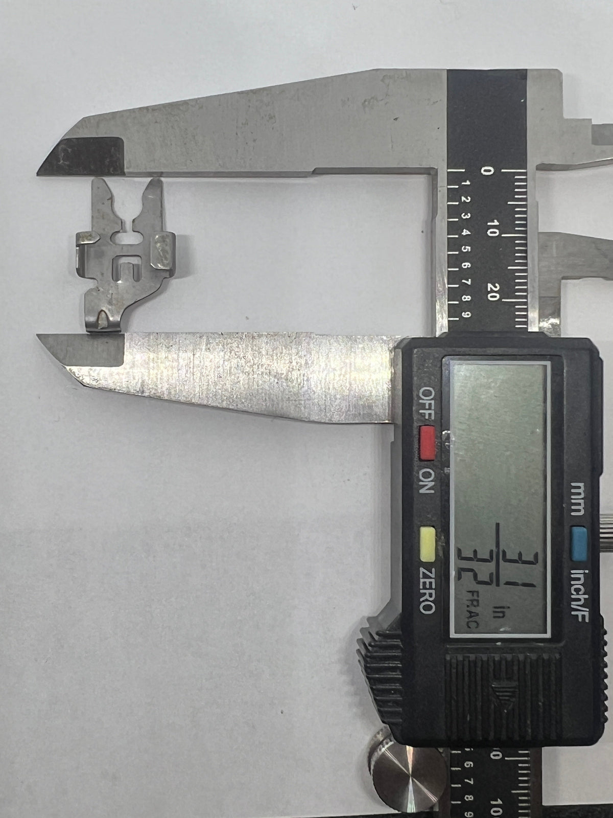 S1149- Roto North America Detach Clip for Awning Operator