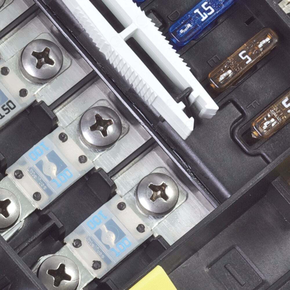 Blue Sea Safety Hub 150 Fuse Block