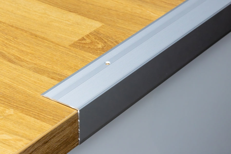 Aluminium Stair Nosing 45mm x 40mm x 118cm Length Step Edge Trim Anodised Silver, Gold, Champagne- SN RY45