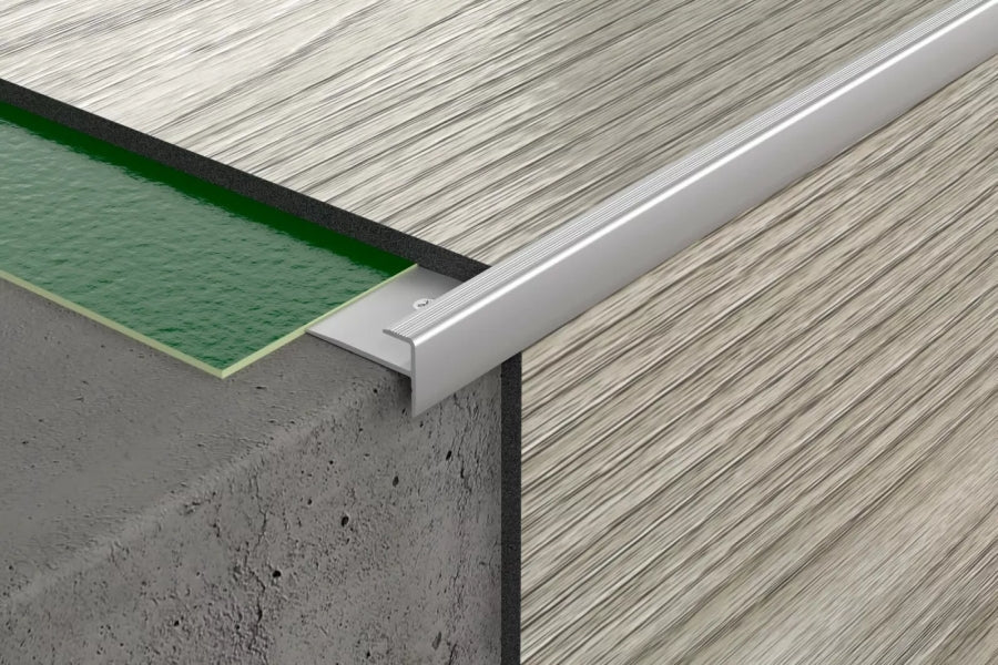 Aluminium Stair Nosing Outer Corner 3 MM x 900 MM & 2500 MM Length Silver LVT CL3