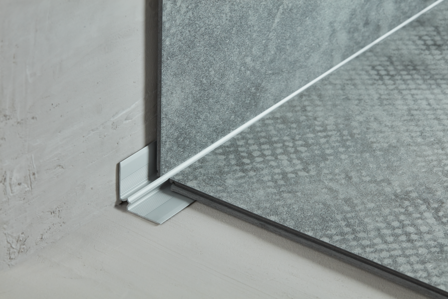 Aluminium Stair Nosing Inner Corner 5 MM x 900 MM & 2500 MM Length Silver LVT W5
