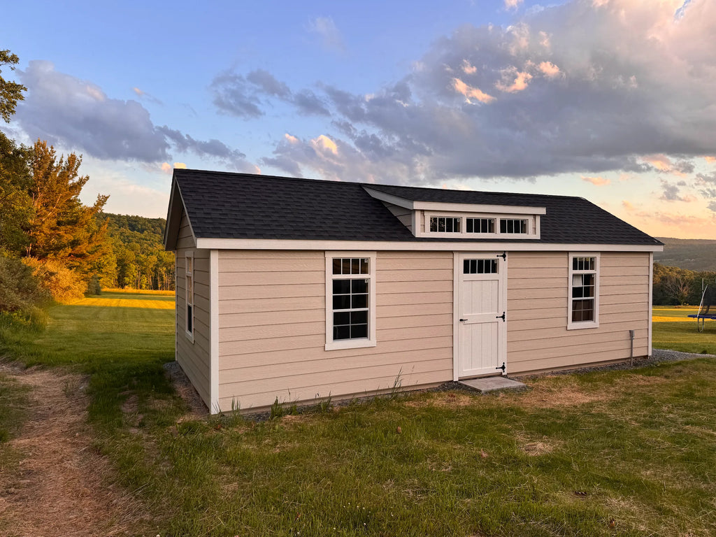 12x28 LP Clapboard Garage – Classic Edition