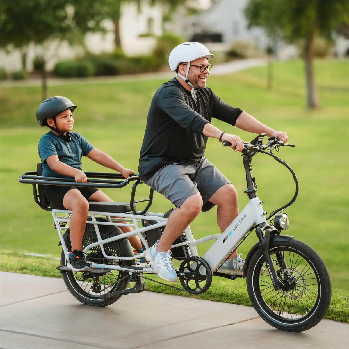 XPedition2 Stratus White Dual-Battery + FREE Running Boards, Cushions, Elite Headlight, Suspension Seat Post, Orbitor, XL Cargo Panniers ($744 Value)